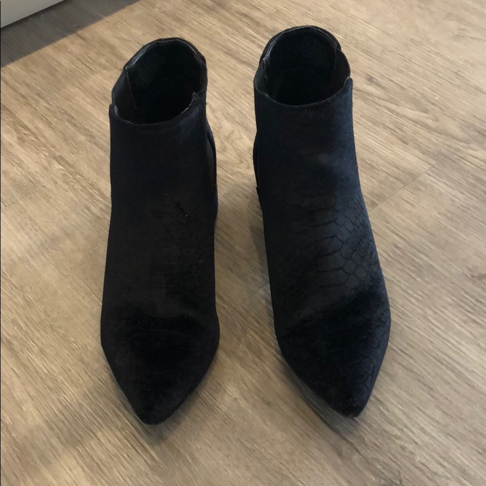 Black velvet chelsea boots
